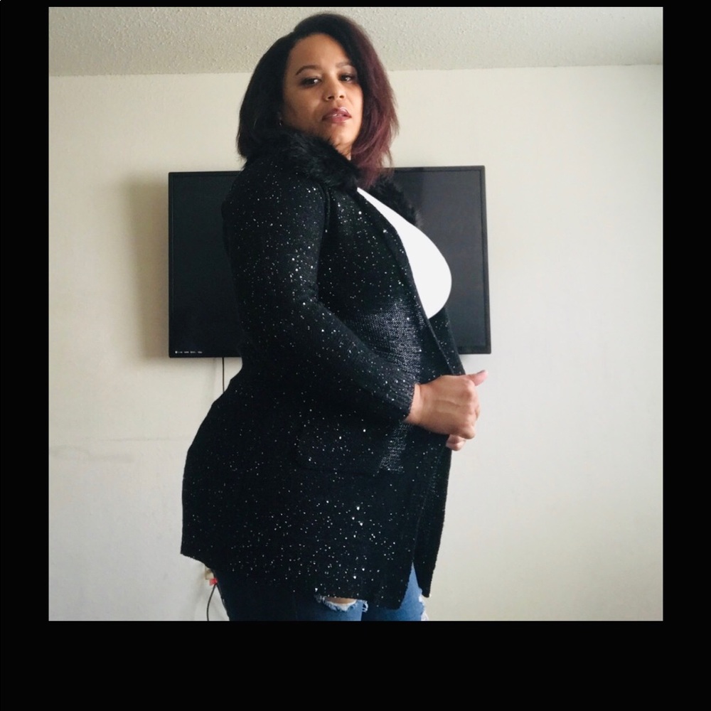 Sioni Cardigan Sweater: Black SweatersSweatshirts